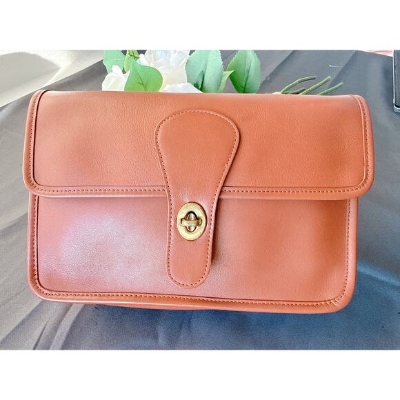 バッグ COACH Leather Turnlock Clutch Vintage Coach Vintage Leather Turnlock Clutch Bag Rare NWOT